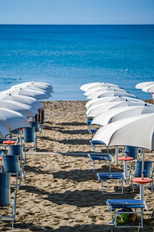 Ticho'S Greenblu Hotel Castellaneta Marina Dış mekan fotoğraf
