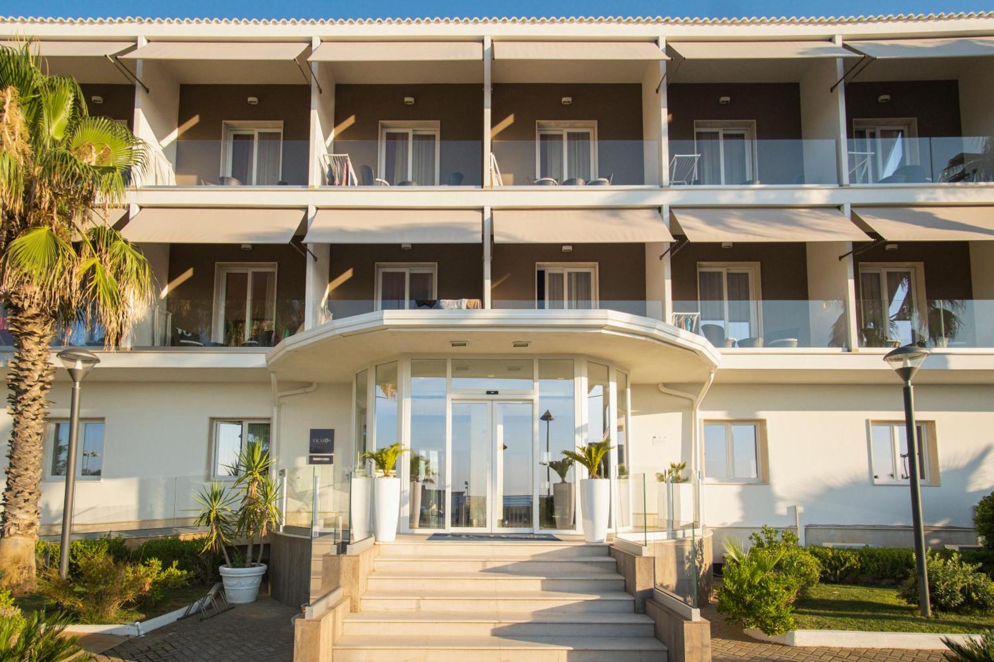 Ticho'S Greenblu Hotel Castellaneta Marina Dış mekan fotoğraf
